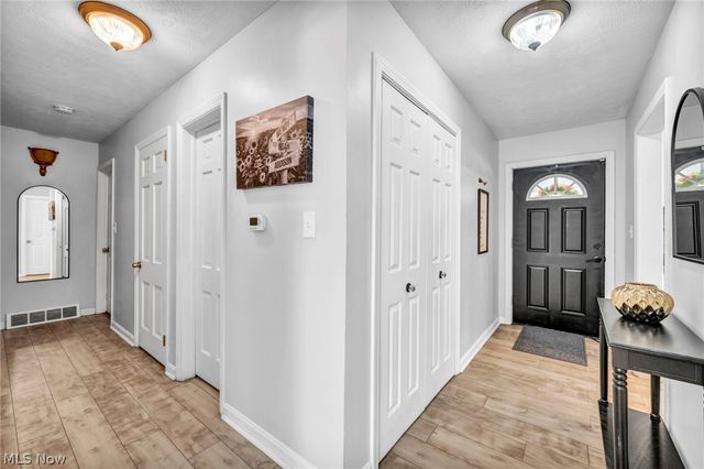 1963 Whitewood Drive, Madison, OH 44057