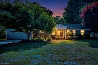 1963 Whitewood Drive, Madison, OH 44057