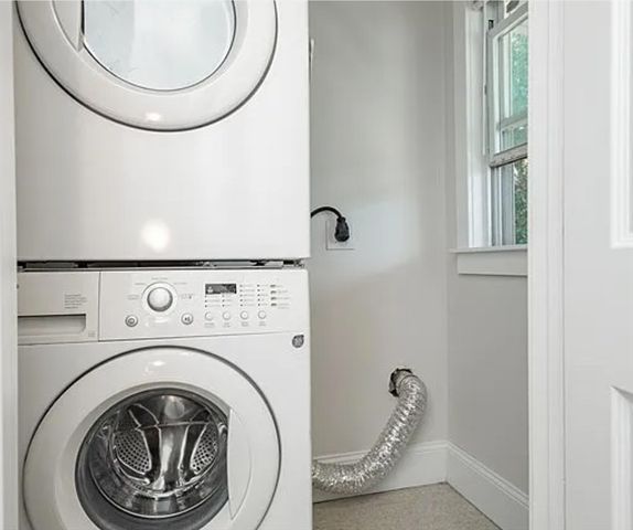 124 Selden St, Boston, MA 02124