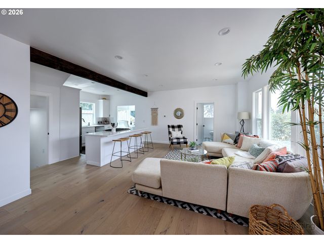 5105 Se 41ST Ave, Portland, OR 97202