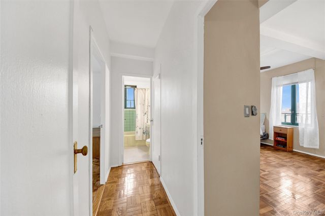 14 Metropolitan Oval 8G, Bronx, NY 10462