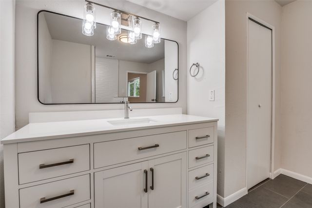 119 Halifax Drive, Cedar Hill, TX 75104