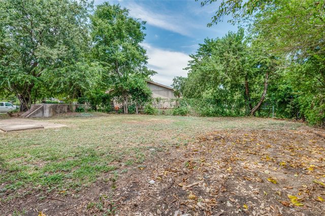 119 Halifax Drive, Cedar Hill, TX 75104