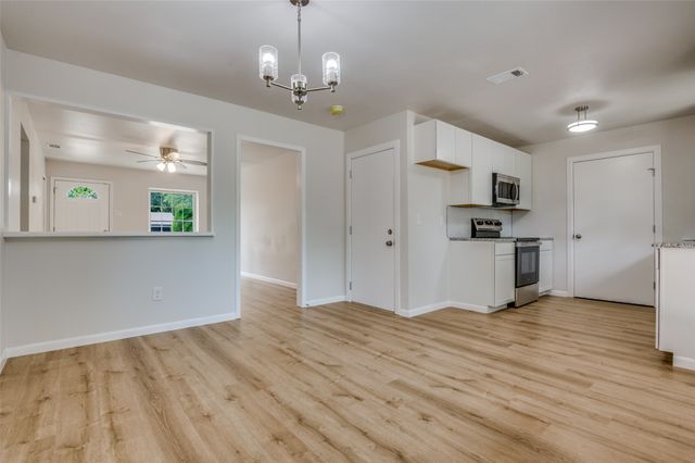 119 Halifax Drive, Cedar Hill, TX 75104