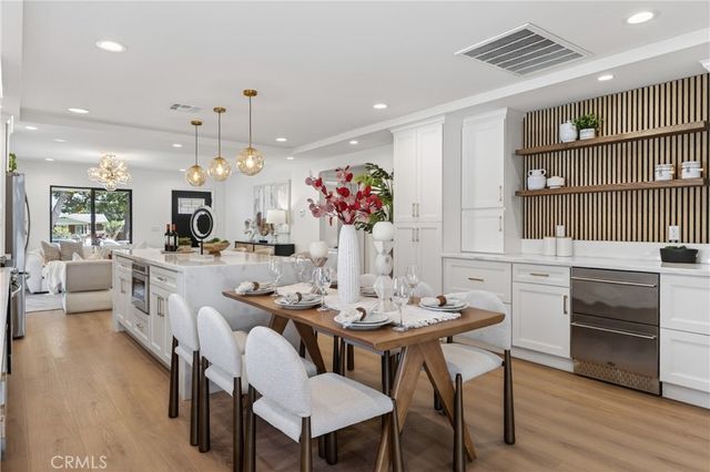 141 S Roosevelt Avenue, Pasadena, CA 91107