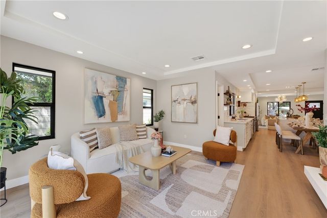 141 S Roosevelt Avenue, Pasadena, CA 91107