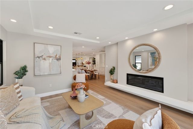 141 S Roosevelt Avenue, Pasadena, CA 91107