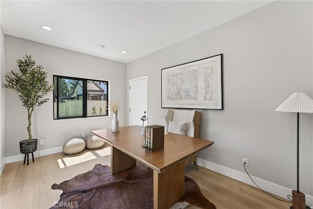 141 S Roosevelt Avenue, Pasadena, CA 91107