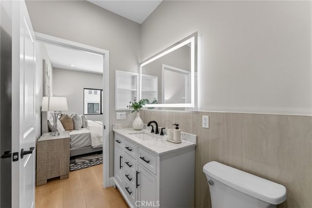 141 S Roosevelt Avenue, Pasadena, CA 91107