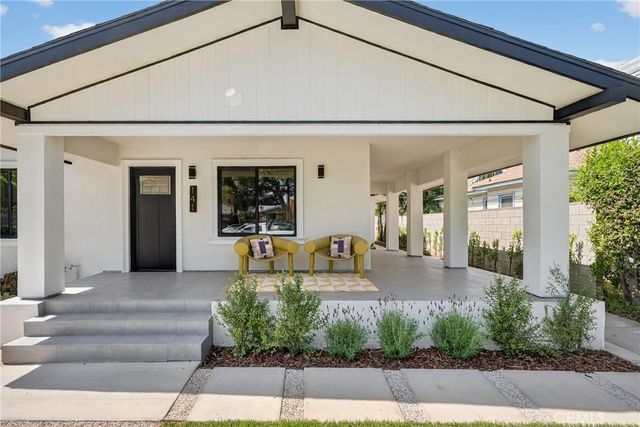 141 S Roosevelt Avenue, Pasadena, CA 91107