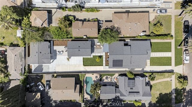 141 S Roosevelt Avenue, Pasadena, CA 91107