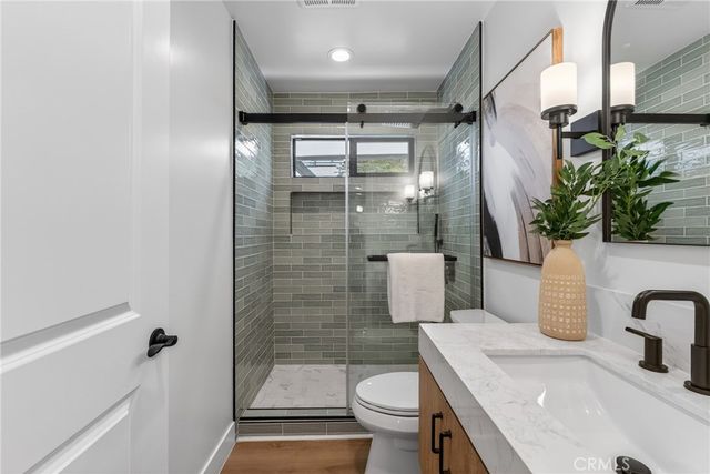 141 S Roosevelt Avenue, Pasadena, CA 91107