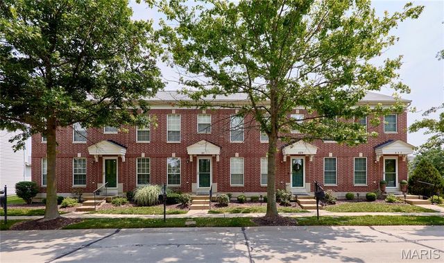 841 Boardwalk Springs Place, O'fallon, MO 63368