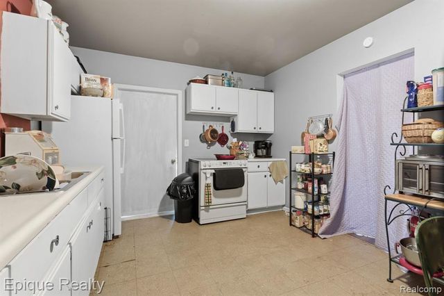 1334 13th Street, Port Huron, MI 48060