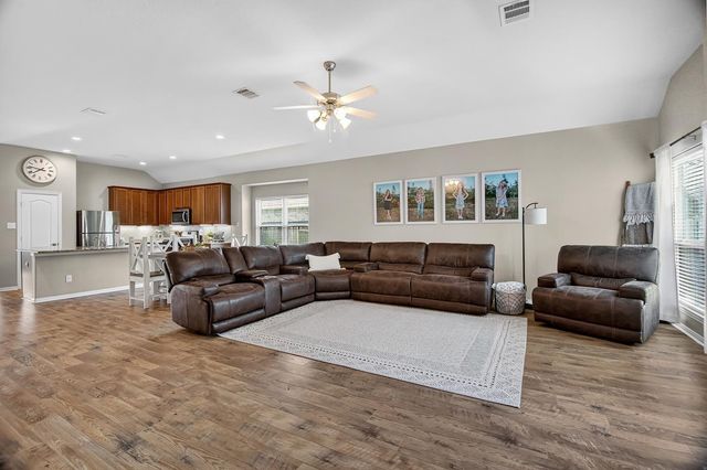 71 Sable Drive, Woodbranch, TX 77357