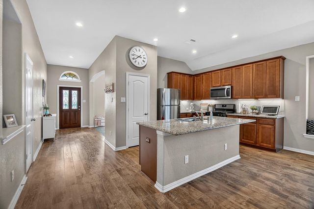 71 Sable Drive, Woodbranch, TX 77357