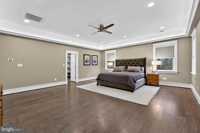 1105 LAKEWOOD DR SW, Vienna, VA 22180