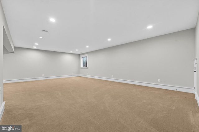 1105 LAKEWOOD DR SW, Vienna, VA 22180