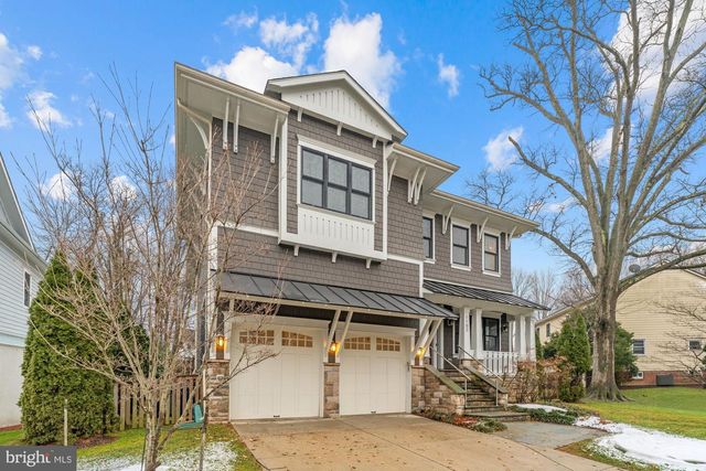 1105 LAKEWOOD DR SW, Vienna, VA 22180