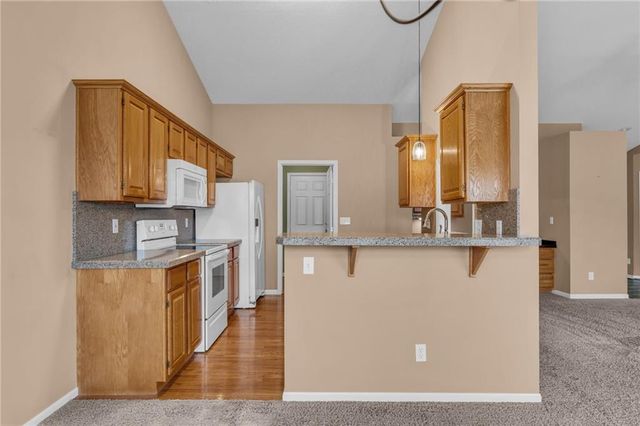 528 Durham Court, Lawrence, KS 66049