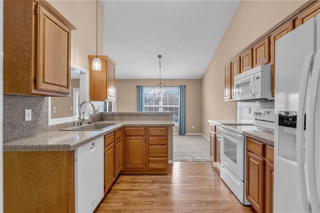 528 Durham Court, Lawrence, KS 66049