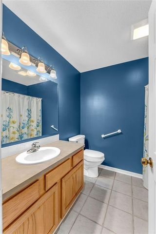 528 Durham Court, Lawrence, KS 66049