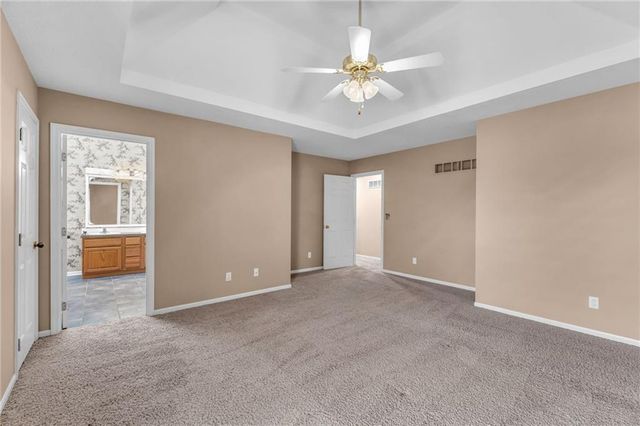 528 Durham Court, Lawrence, KS 66049