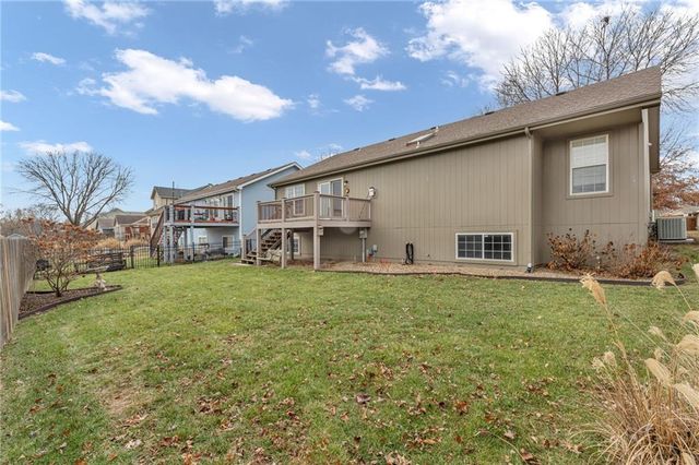 528 Durham Court, Lawrence, KS 66049