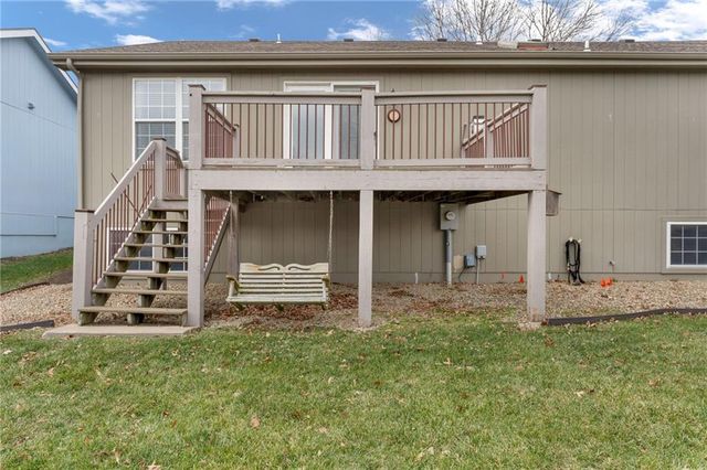 528 Durham Court, Lawrence, KS 66049