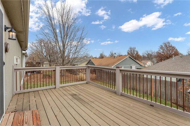 528 Durham Court, Lawrence, KS 66049