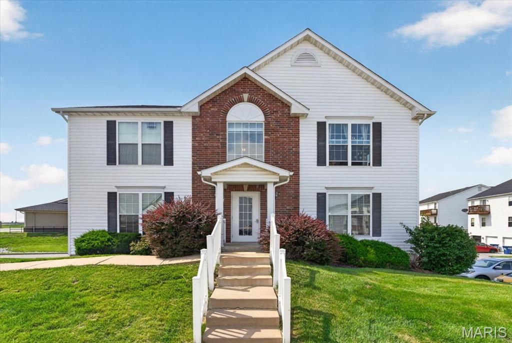 6 Homefield Gardens Drive 15N, O'fallon, MO 63366