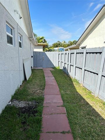 13351 SW 258th Ter 0, Homestead, FL 33032