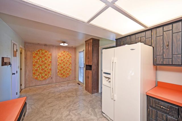 1136 Inner Circle Drive, Forest Park, OH 45240