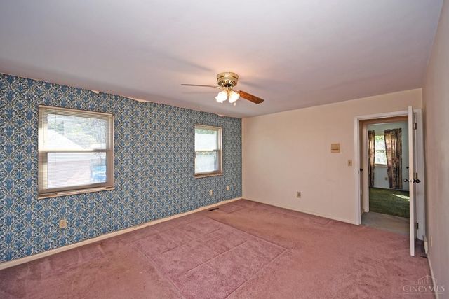 1136 Inner Circle Drive, Forest Park, OH 45240