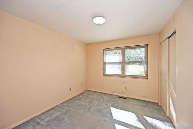 1136 Inner Circle Drive, Forest Park, OH 45240