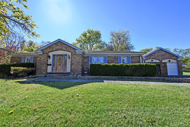 1136 Inner Circle Drive, Forest Park, OH 45240