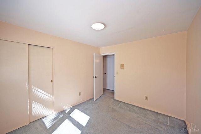 1136 Inner Circle Drive, Forest Park, OH 45240