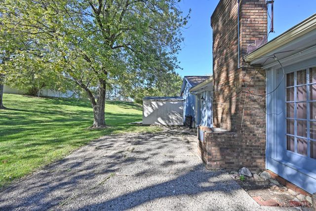 1136 Inner Circle Drive, Forest Park, OH 45240