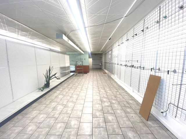 5940 S Pulaski Road, Chicago, IL 60629