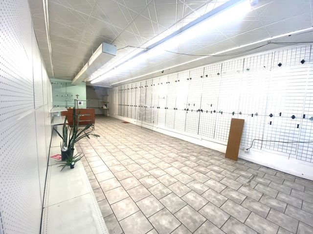 5940 S Pulaski Road, Chicago, IL 60629