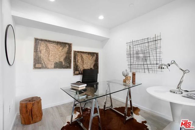 945 N Oxford Avenue 10, Los Angeles, CA 90029