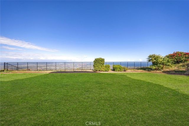 10 Avenue De Azalea, Rancho Palos Verdes, CA 90275