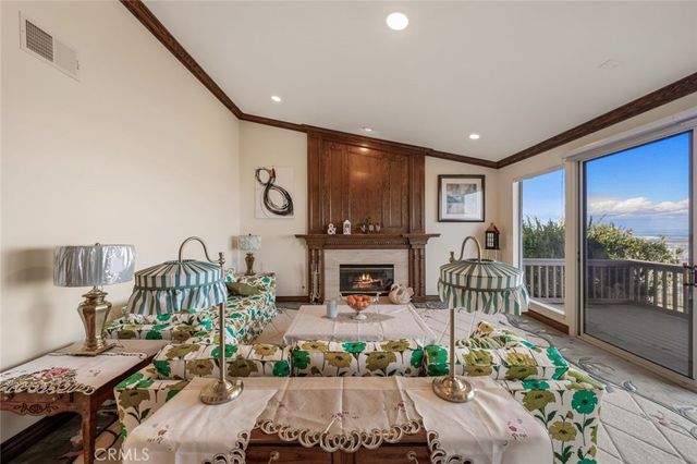 10 Avenue De Azalea, Rancho Palos Verdes, CA 90275