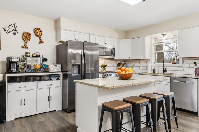 4615 S Tyler Terrace, Battlefield, MO 65619