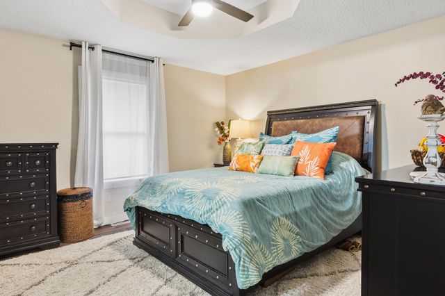 4615 S Tyler Terrace, Battlefield, MO 65619