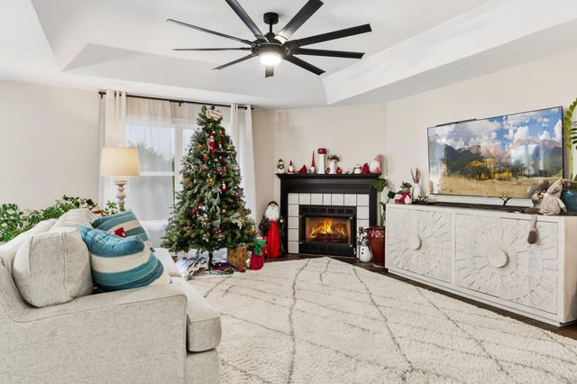 4615 S Tyler Terrace, Battlefield, MO 65619