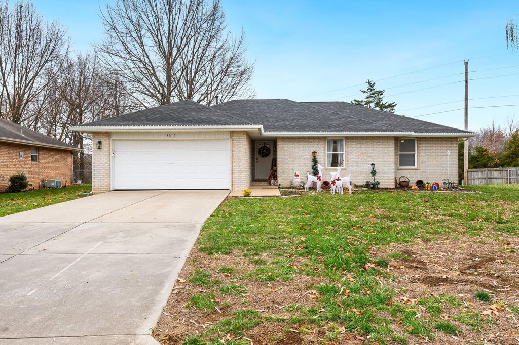 4615 S Tyler Terrace, Battlefield, MO 65619