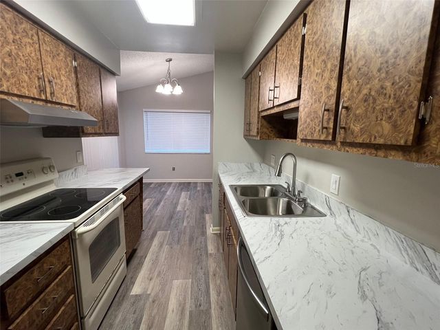 706 LAKESIDE DRIVE, Winter Springs, FL 32708
