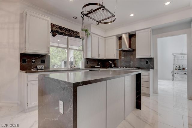 2500 Hacker Drive, Henderson, NV 89074