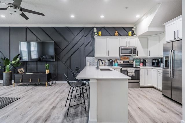 3210 W HORATIO STREET 9, Tampa, FL 33609